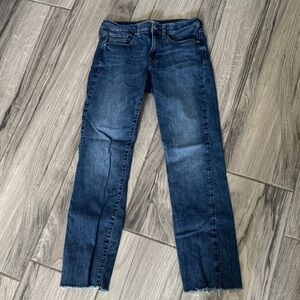 Lucky Stylish Women's Jeans w Raw Hem Size 6